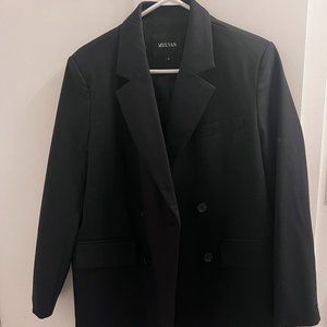 Black jacket suit for women